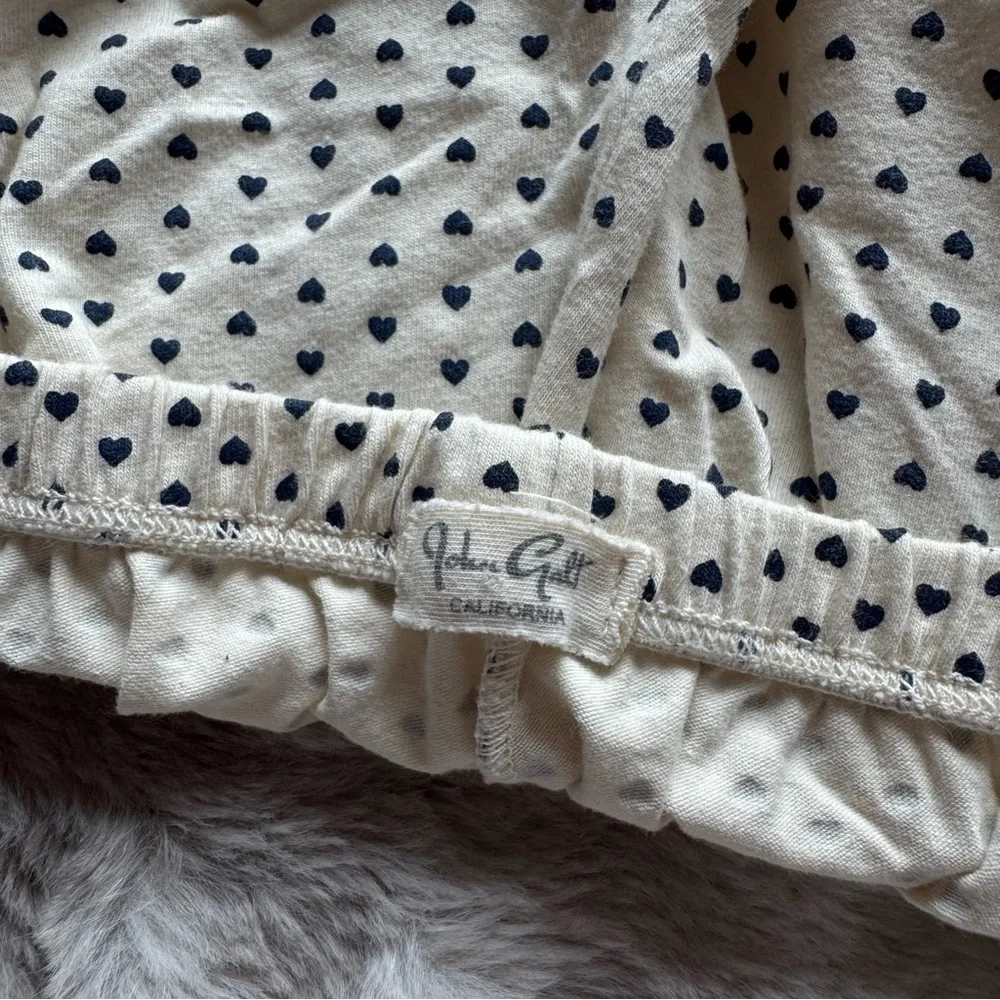 Brandy Melville: John Galt Heart Pattern Shorts - Picture 5 of 7